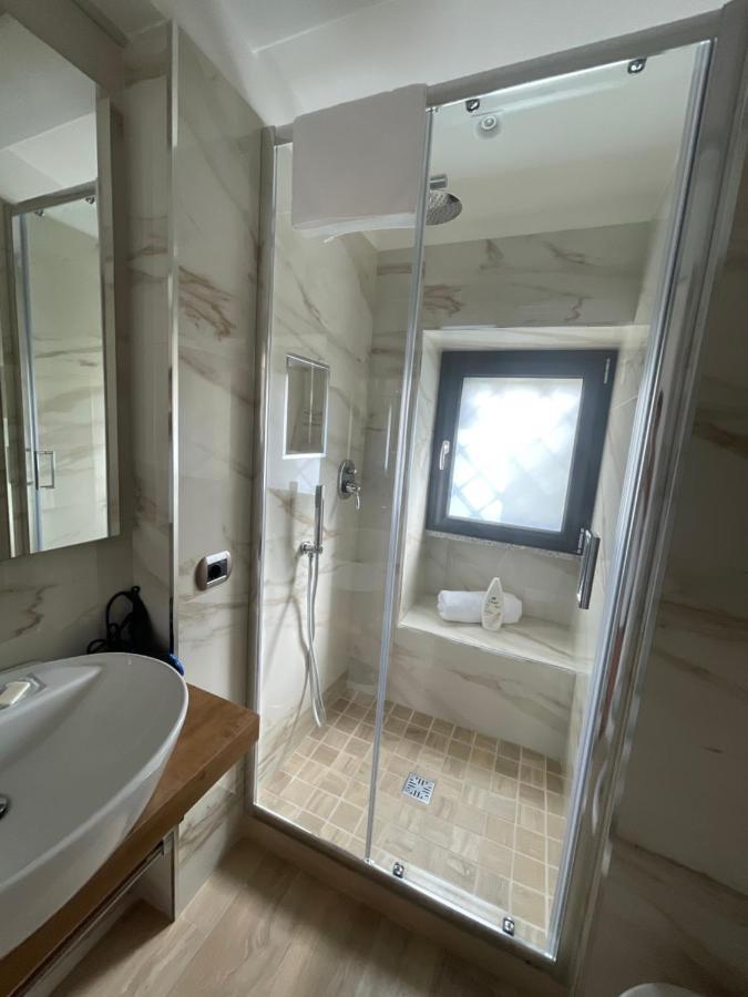 Le Chic Rooms Napels Buitenkant foto